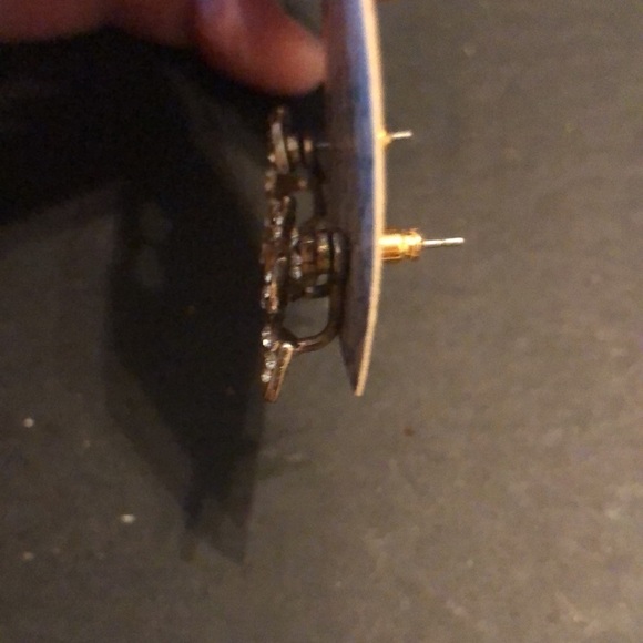 Nwt world market triangular drop rhine stone earrings - Picture 3 of 4